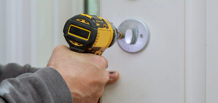 Street Locksmith For Smart Lock Repair in Patterson, CA
