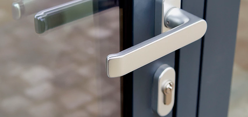 Broken Door Lock Cylinder Repair in Patterson, California